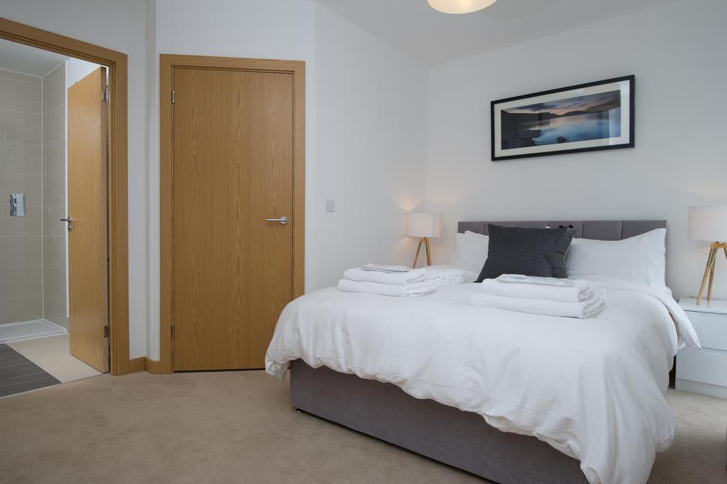 Tailored Stays - Executive Town House Cambridge Room photo